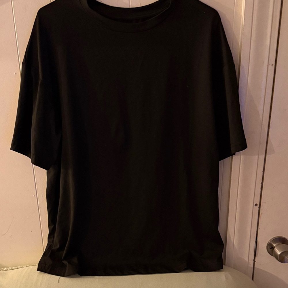 SHEIN Men's Black Short Sleeve Crew Neck Tee